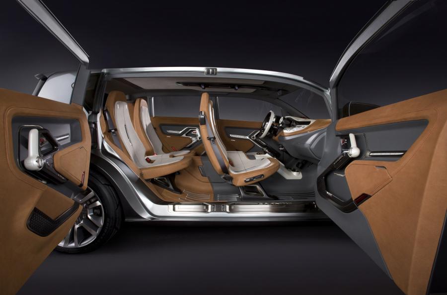 Интерьер GMC Granite Concept 2010 года  (фото 10 из 12)